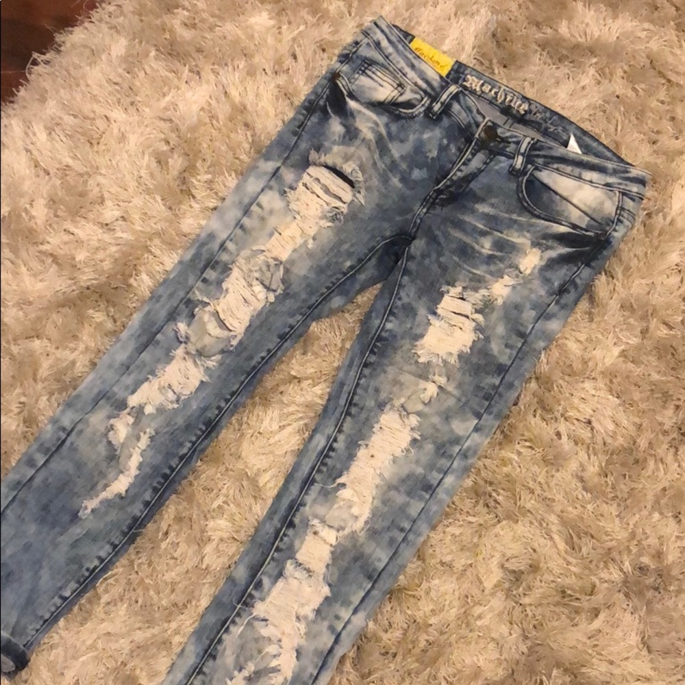 Acid wash tight low rise capris
